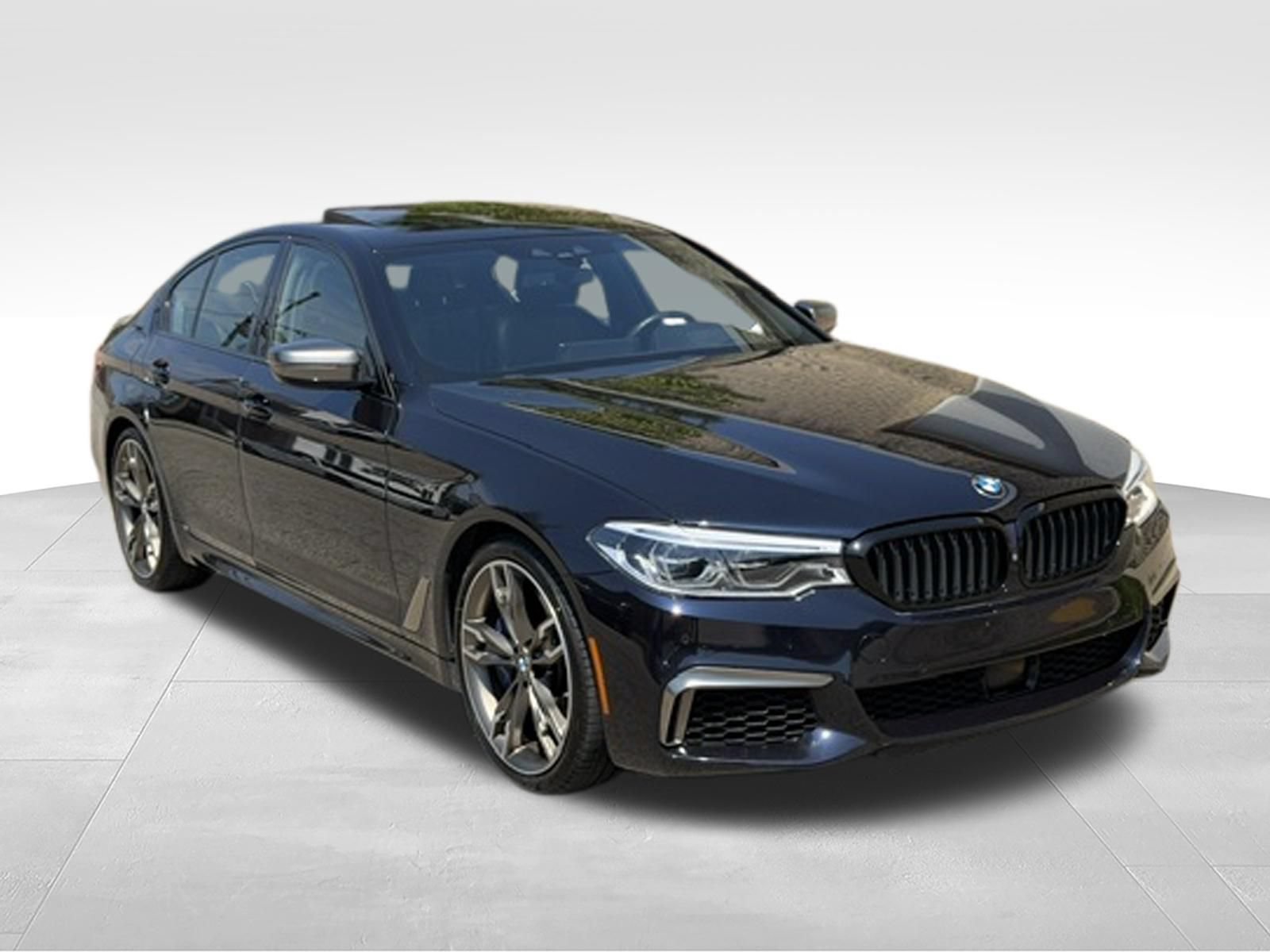 Used 2019 BMW M550i xDrive w/ Dynamic Handling Package AWD/4WD image 3