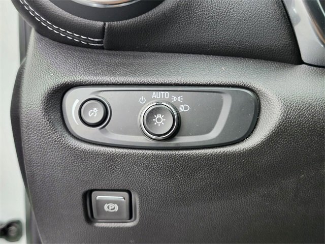 Used 2024 Chevrolet Blazer LT w/ Midnight/Sport Edition image 24