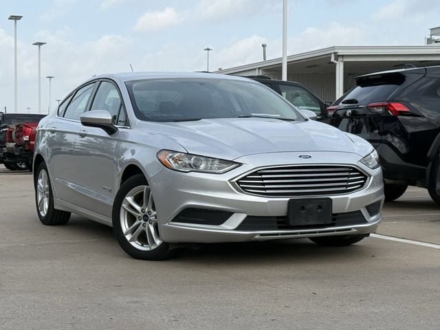 Used 2018 Ford Fusion S FWD image 2
