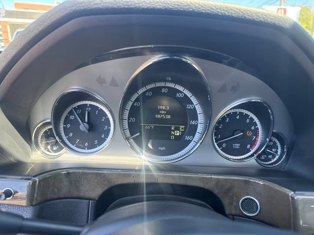 Used 2010 Mercedes-Benz E 550 4MATIC Sedan image 15