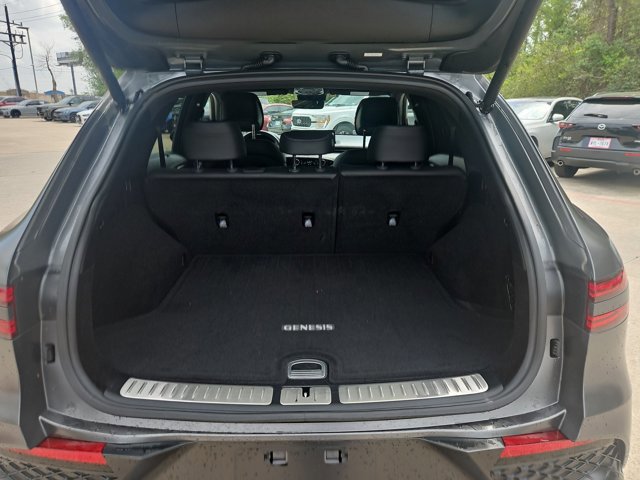 Used 2023 Genesis GV70 2.5T w/ Sport Prestige Package image 6