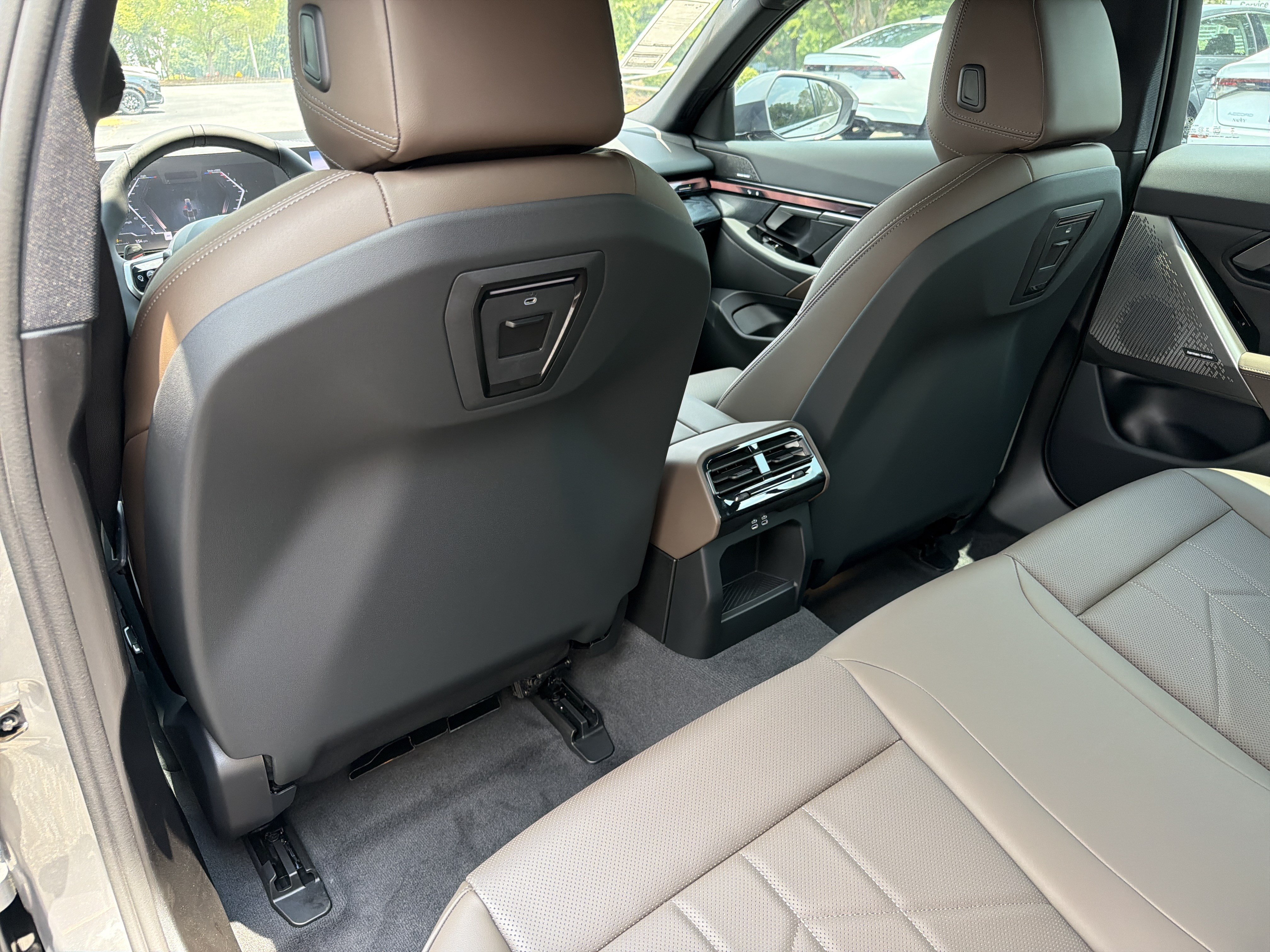 New 2027 BMW 530i w/ M Sport Package RWD image 28