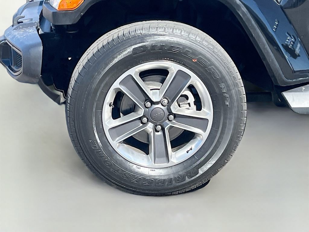 Used 2021 Jeep Wrangler Unlimited Sahara image 20