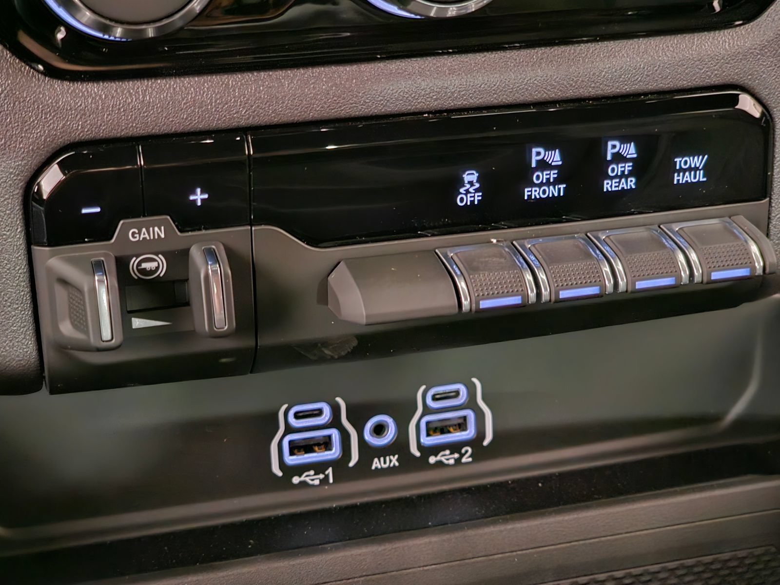New 2026 RAM 1500 Big Horn AWD/4WD image 12