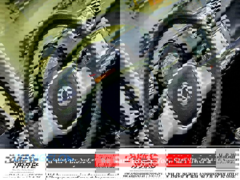 Used 2015 smart fortwo passion image 19