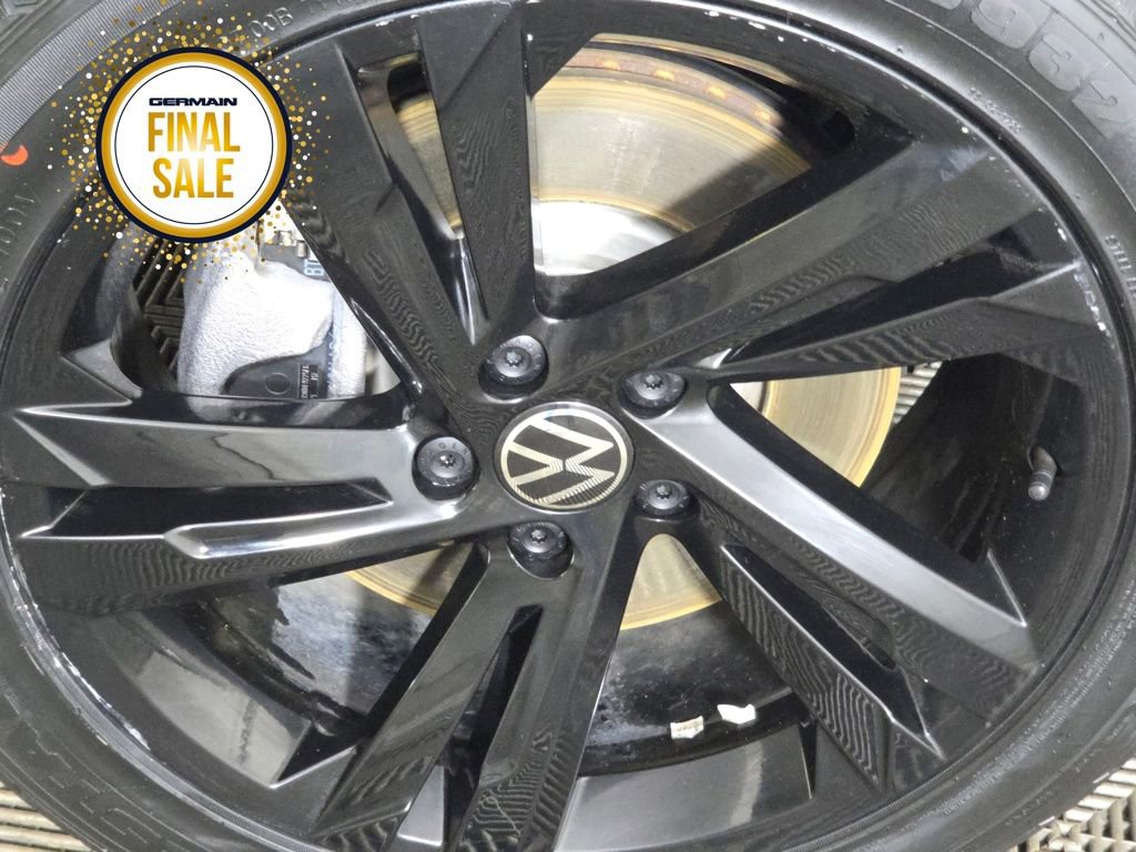 Used 2024 Volkswagen Tiguan SE R-Line image 10