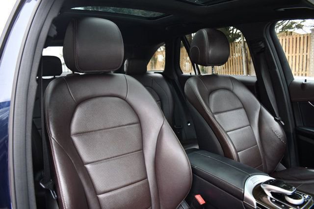 Used 2018 Mercedes-Benz GLC 300 GLC 300 4MATIC SUV w/ Multimedia Package image 32