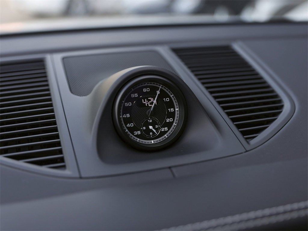 New 2026 Porsche Macan Turbo image 22