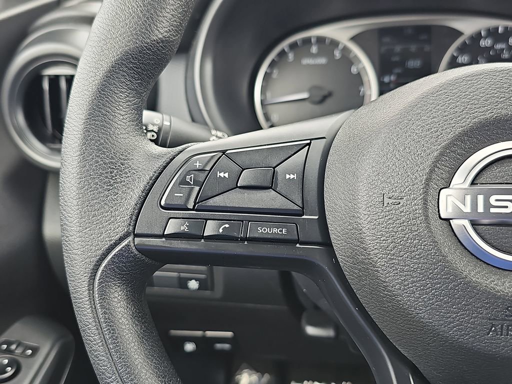 Used 2025 Nissan Kicks Play S image 17