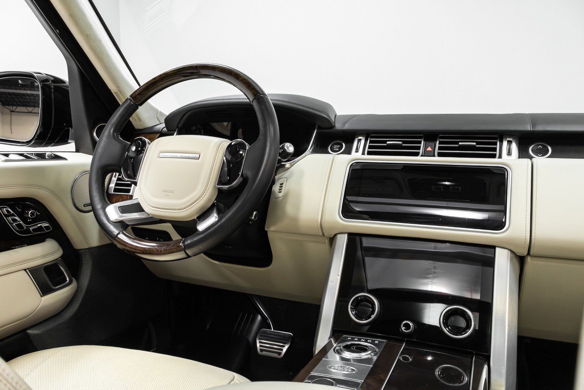 Used 2019 Land Rover Range Rover Long Wheelbase Autobiography image 28