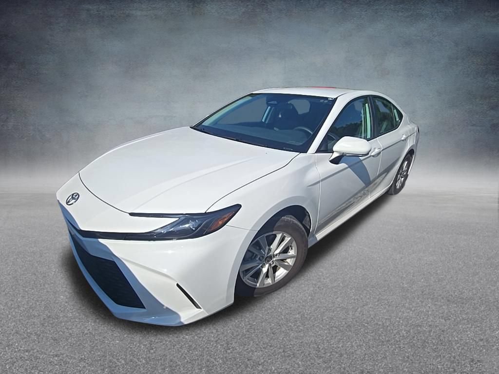 Used 2025 Toyota Camry LE FWD image 3