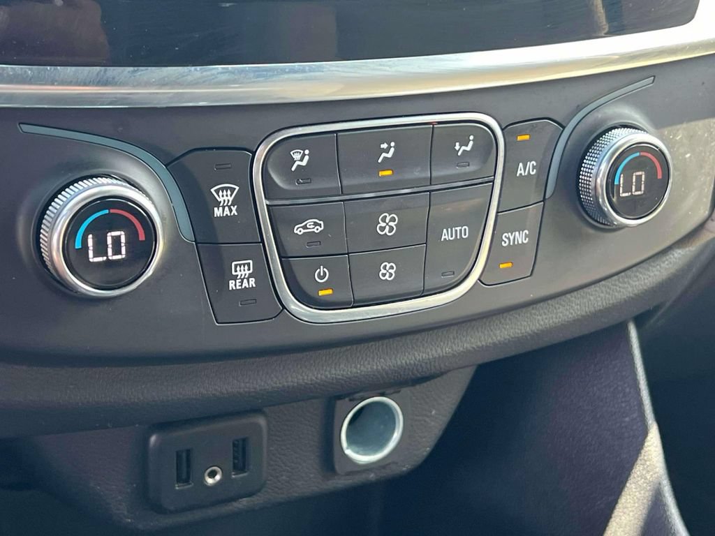 Used 2023 Chevrolet Traverse LS w/ Safety Package AWD/4WD image 33