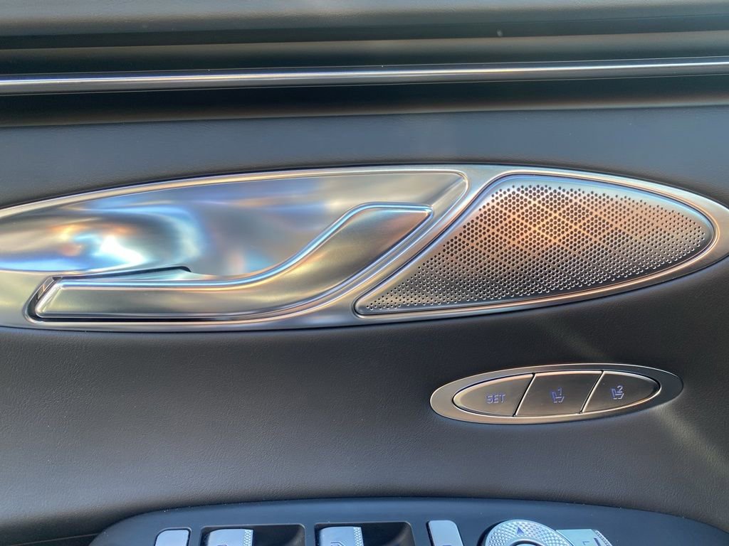 Certified 2025 Genesis GV70 3.5T Sport w/ Sport Advanced Package image 32