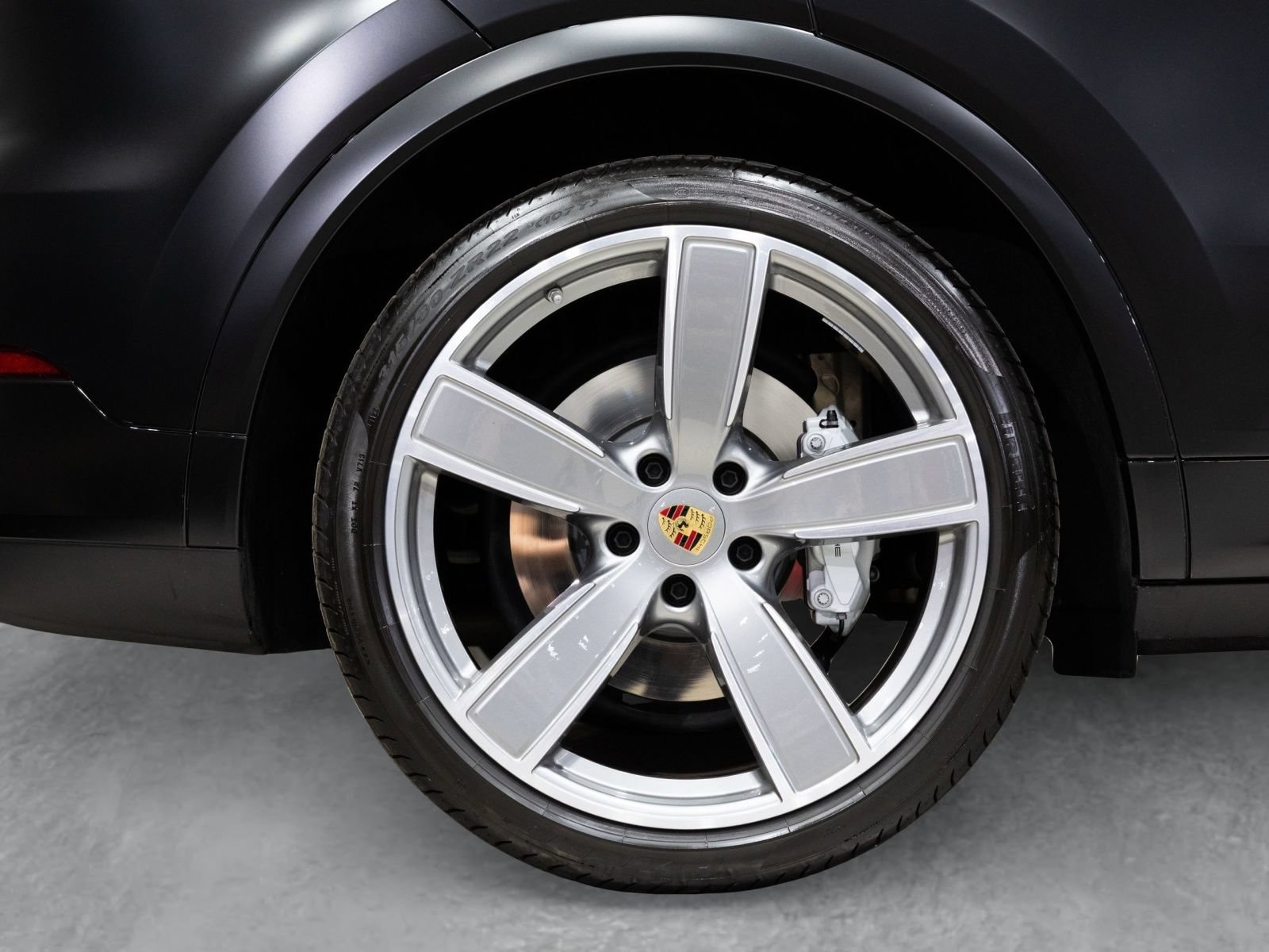 Used 2023 Porsche Cayenne Turbo AWD/4WD image 12