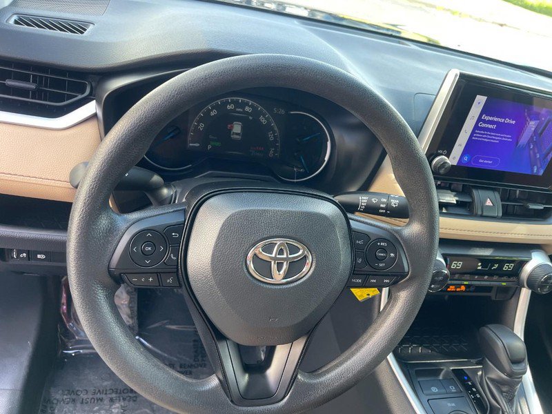 Used 2024 Toyota RAV4 LE AWD/4WD image 21