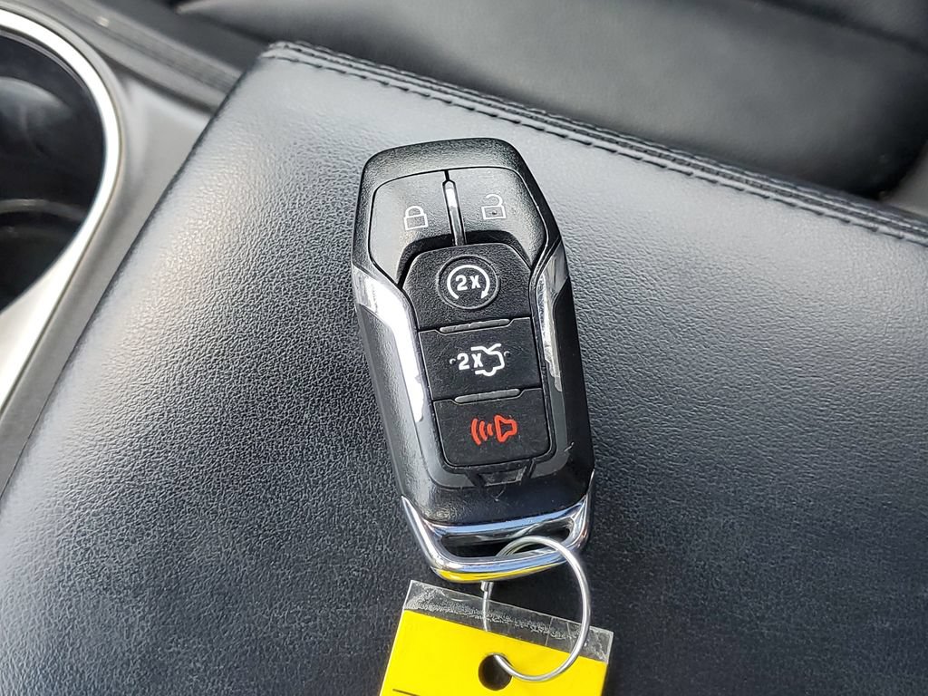 Used 2016 Lincoln MKX Premiere FWD image 28