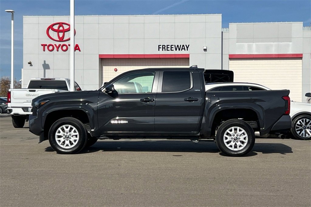 Certified 2025 Toyota Tacoma SR5 image 9