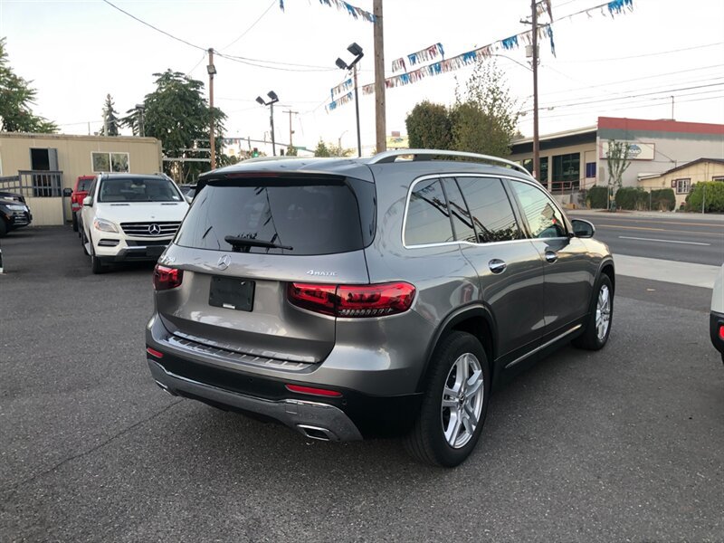 Used 2020 Mercedes-Benz GLB 250 4MATIC image 3