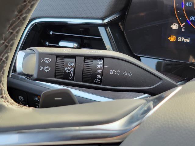 New 2026 Chevrolet Suburban Premier image 16