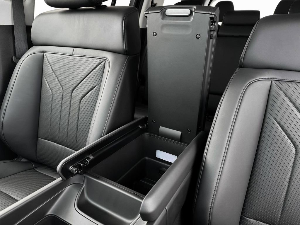 New 2026 Hyundai Santa Fe SEL image 18