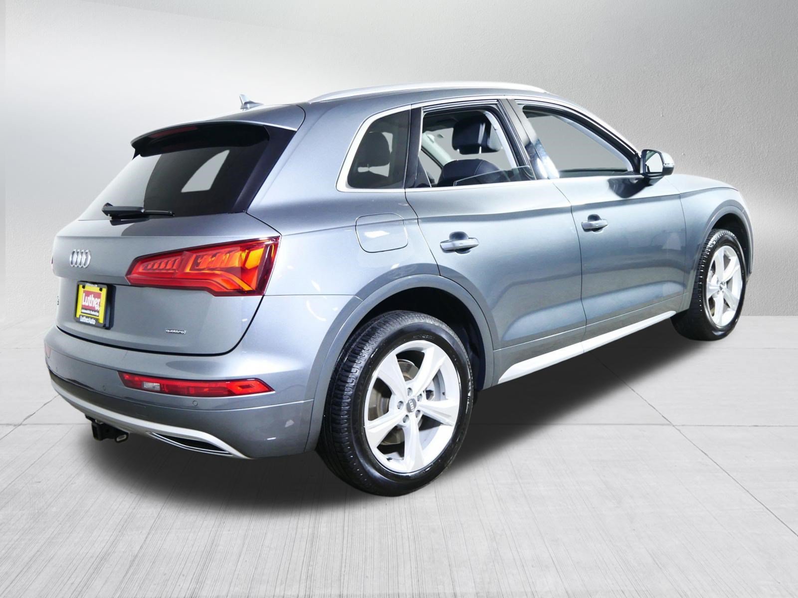 Used 2020 Audi Q5 2.0T Premium Plus w/ Premium Plus Package AWD/4WD image 7