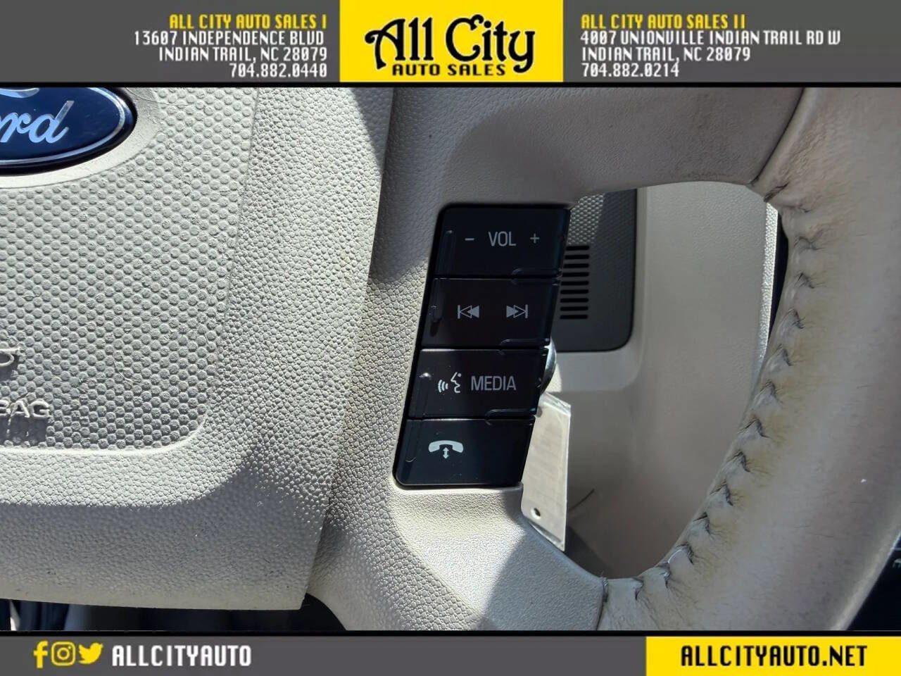 Used 2010 Ford Escape Limited AWD/4WD image 27