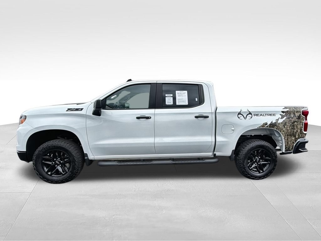 Used 2025 Chevrolet Silverado 1500 Custom Trail Boss w/ Realtree Special Edition AWD/4WD image 5