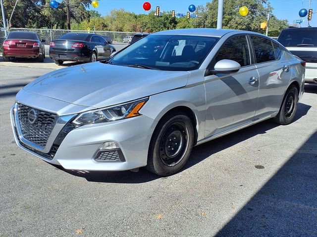 Used 2019 Nissan Altima 2.5 S FWD image 3