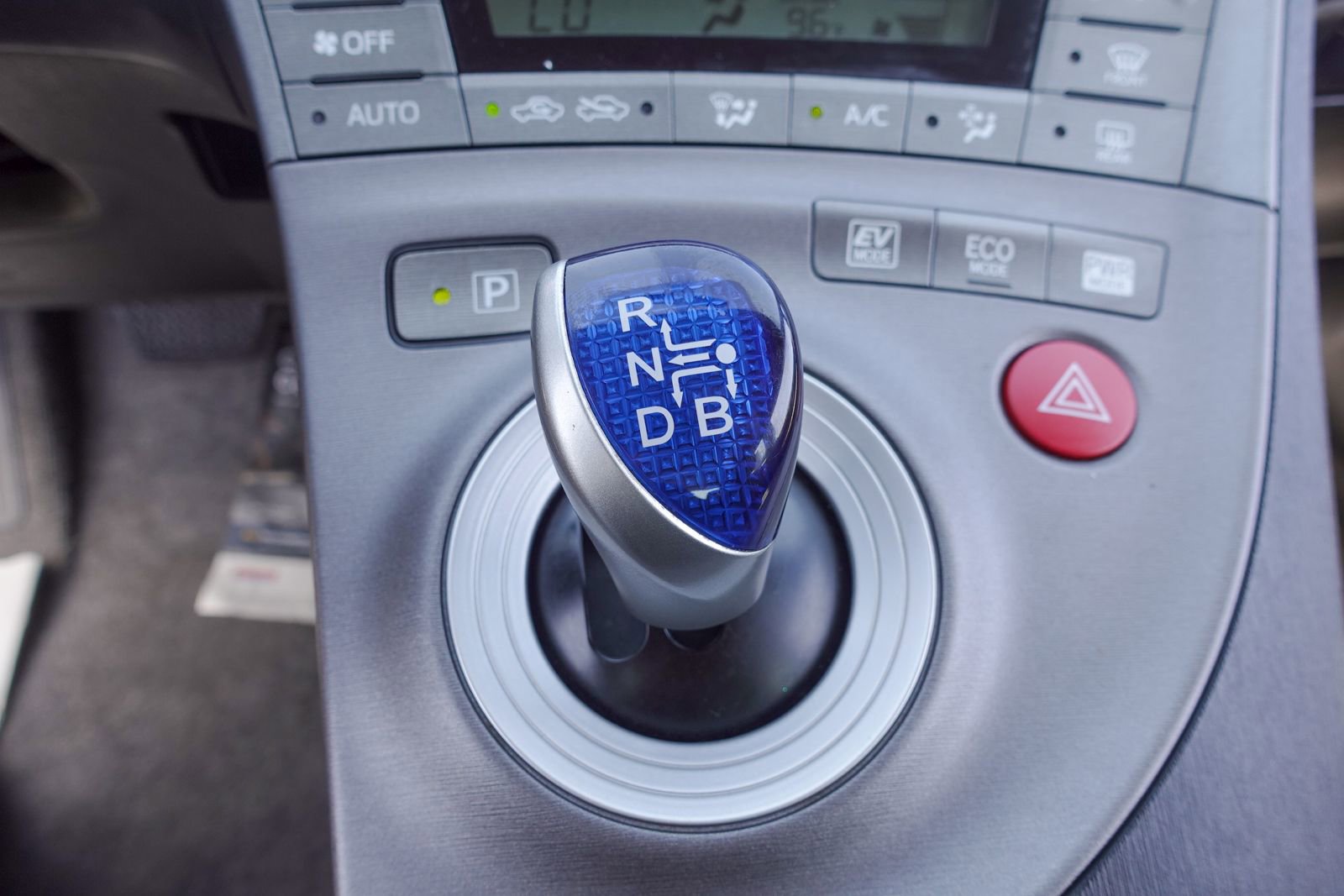Used 2015 Toyota Prius Two FWD image 20