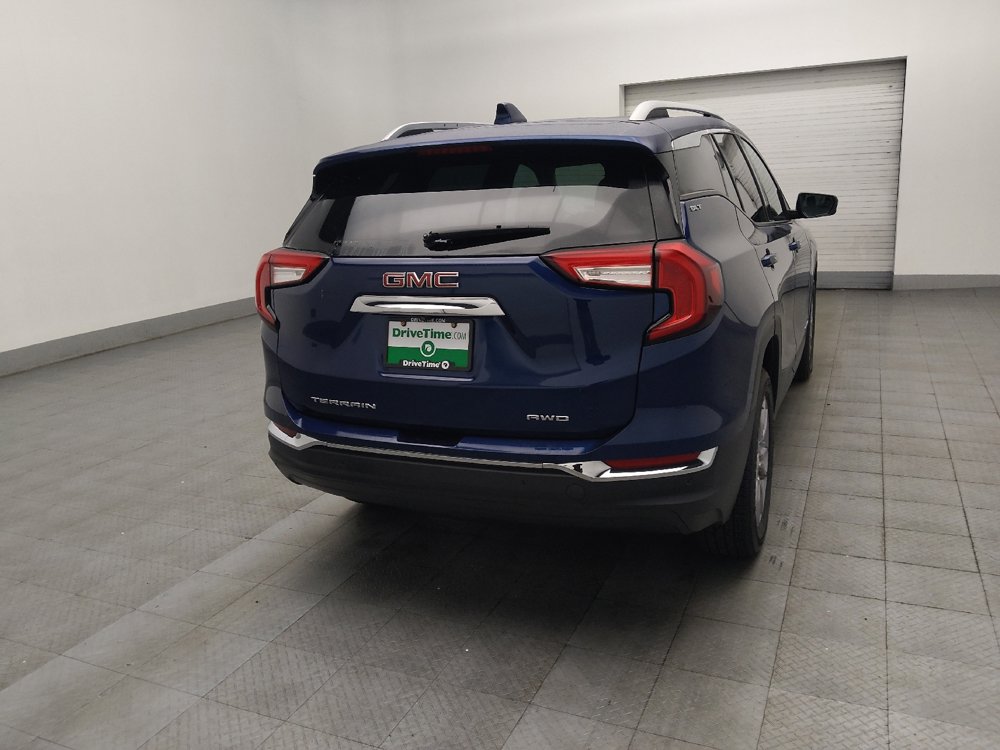 Used 2022 GMC Terrain SLT w/ Tech Package image 9
