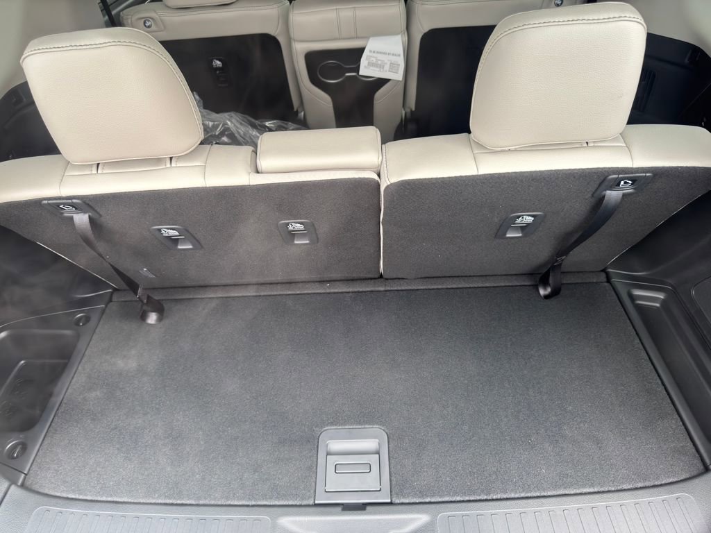 New 2026 Honda Pilot Touring image 13