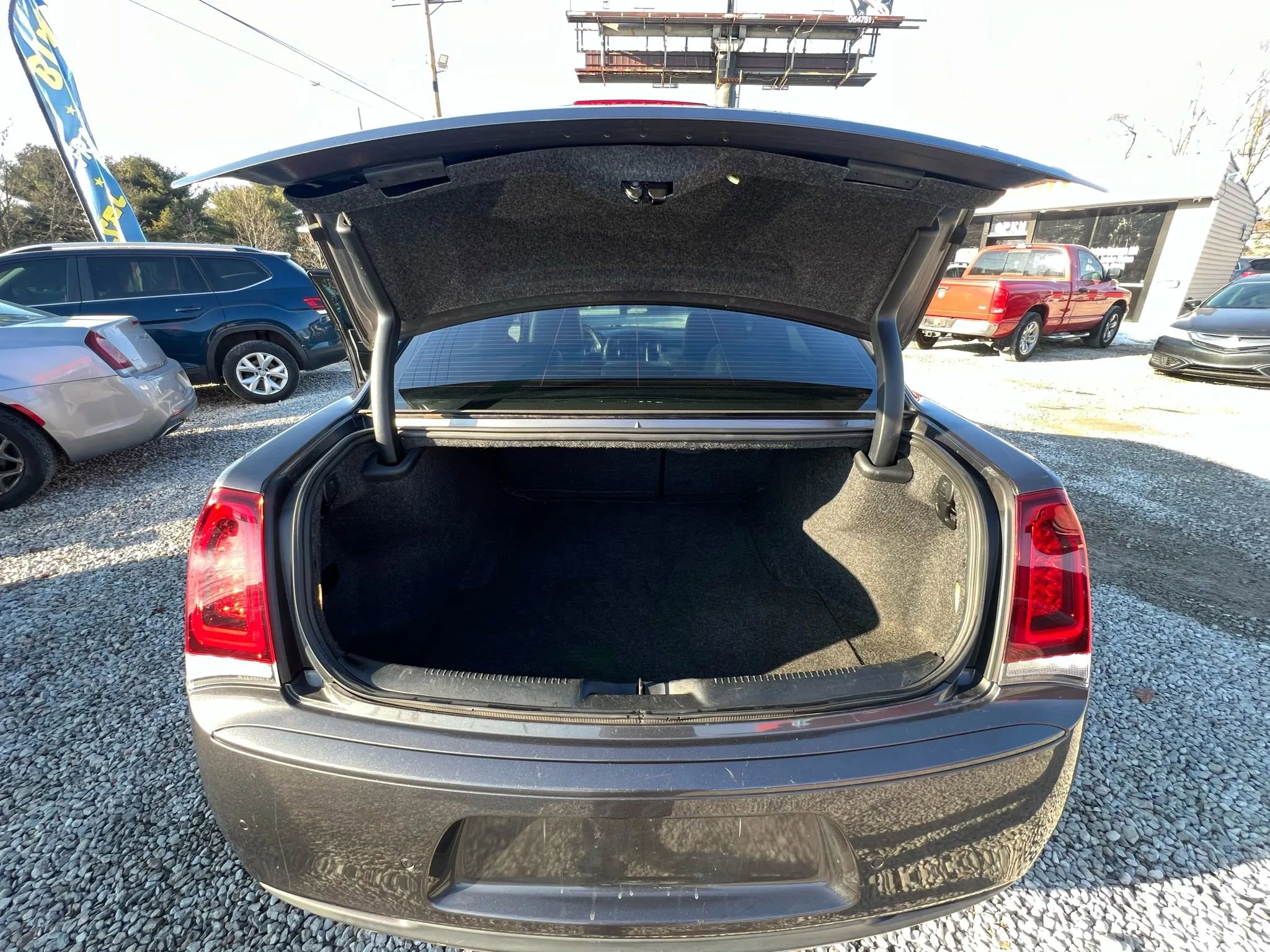 Used 2018 Chrysler 300 S w/ 300S Premium Group image 14