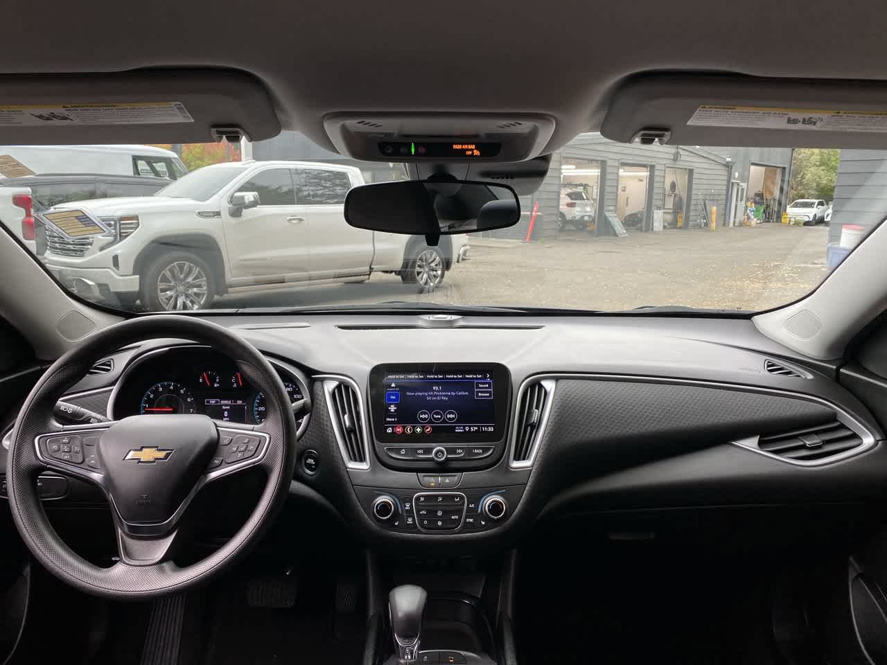 Used 2025 Chevrolet Malibu LT FWD image 12