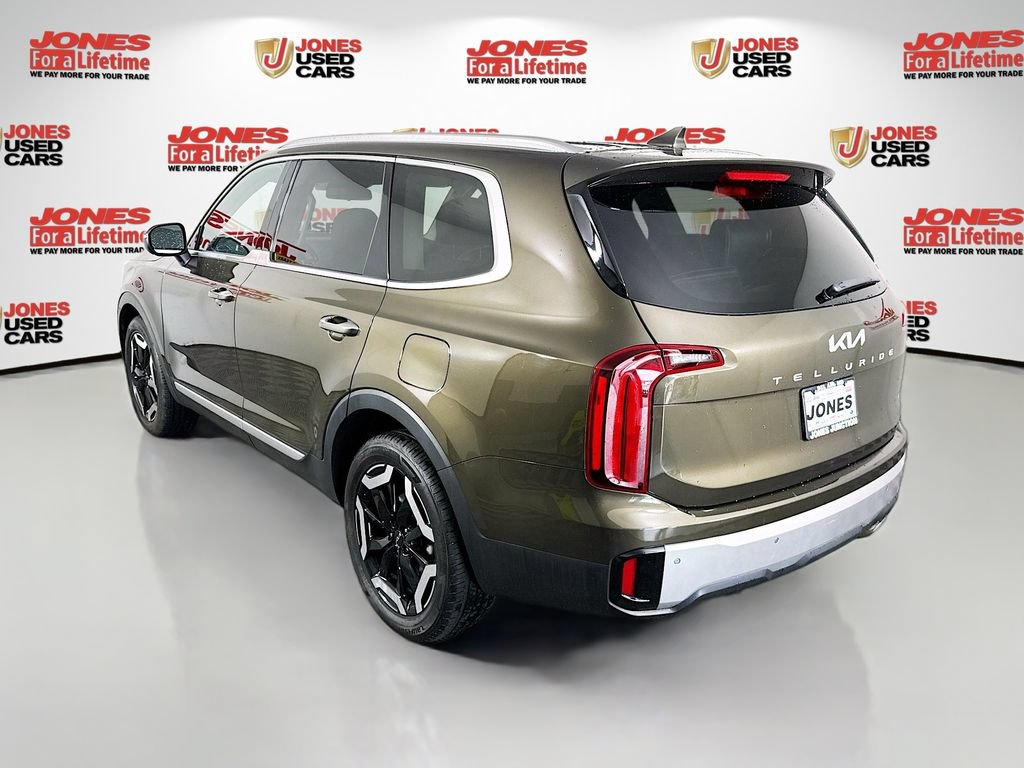 Used 2023 Kia Telluride S AWD/4WD image 2