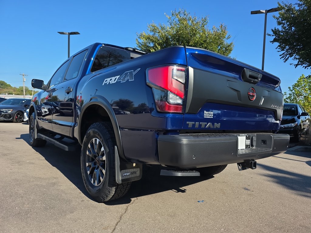 Used 2024 Nissan Titan PRO-4X w/ Pro-4x Convenience Package AWD/4WD image 3