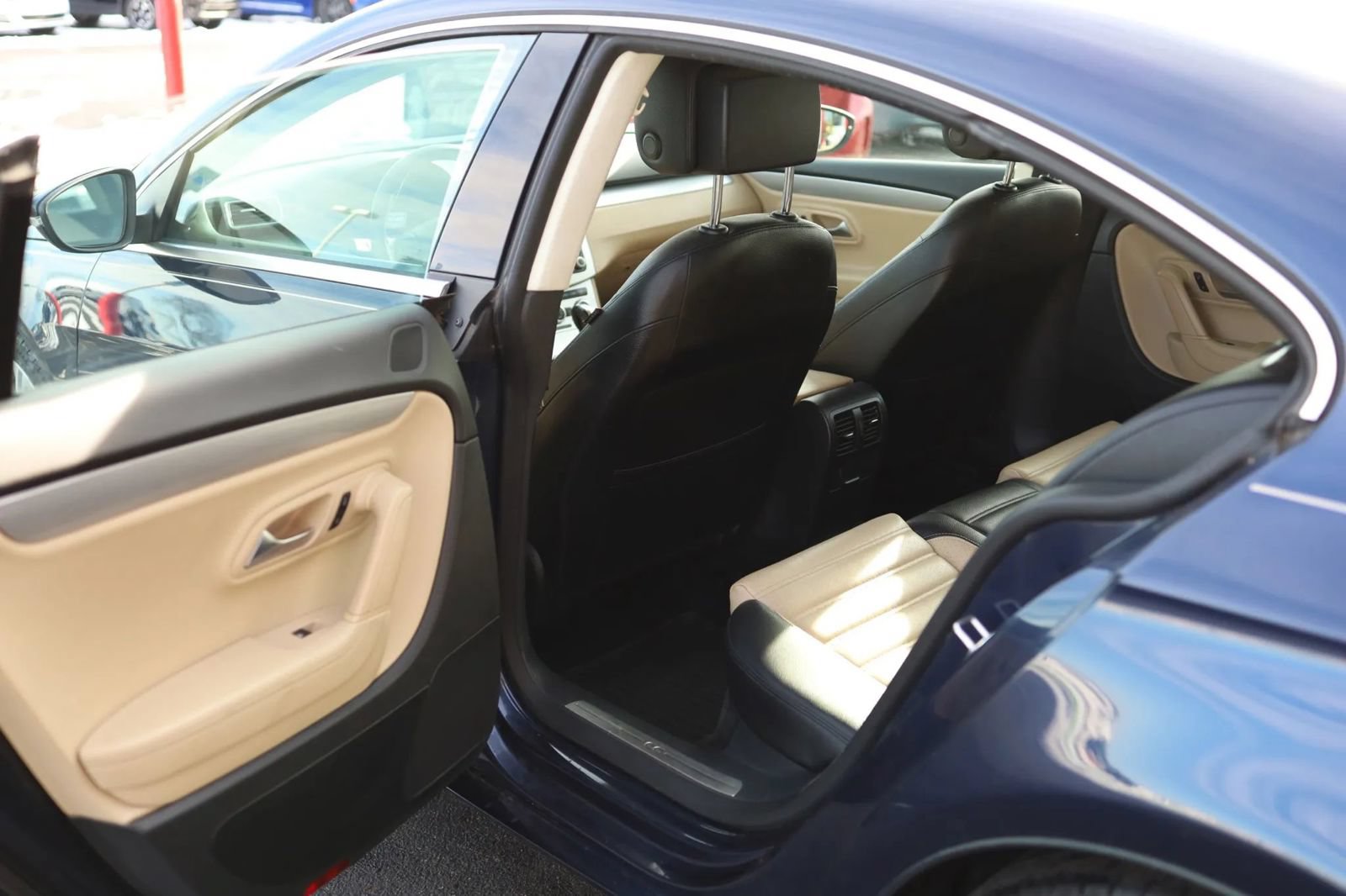 Used 2013 Volkswagen CC R-Line FWD image 42