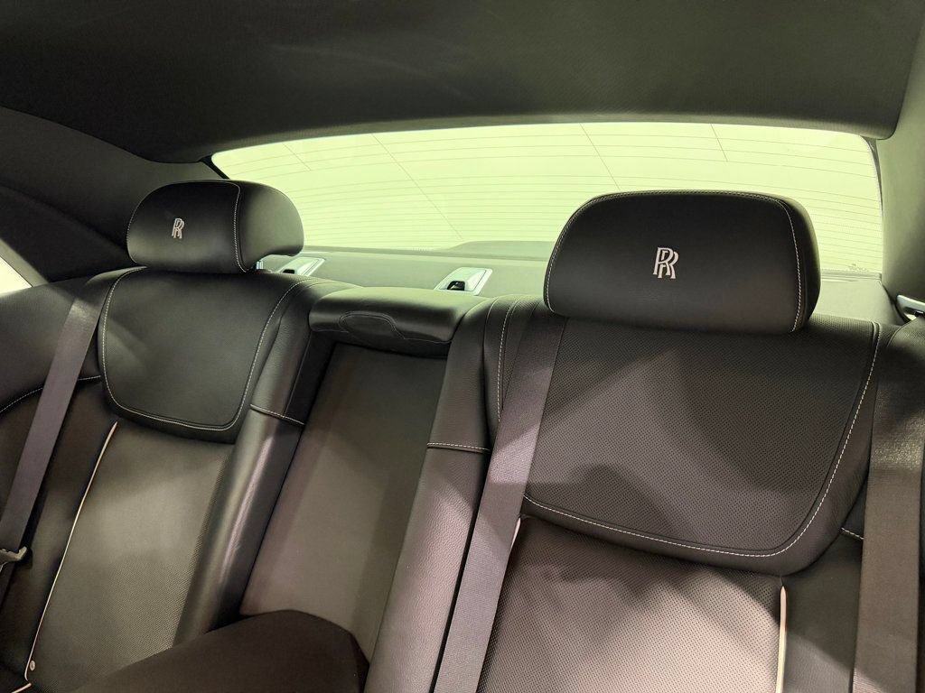 Used 2017 Rolls-Royce Ghost RWD image 28