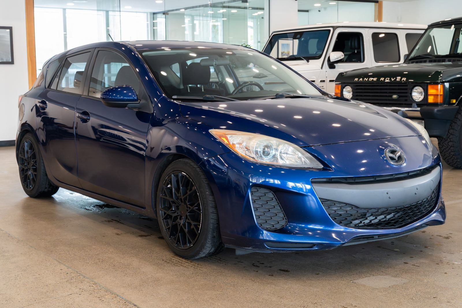 Used 2013 MAZDA MAZDA3 i Touring image 3