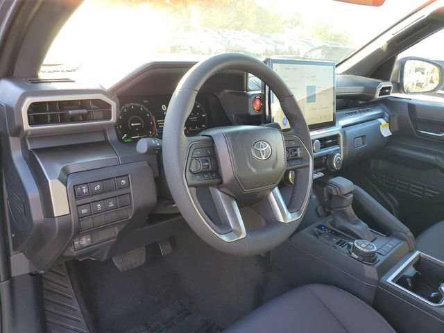 Used 2025 Toyota Tacoma TRD Off-Road image 14