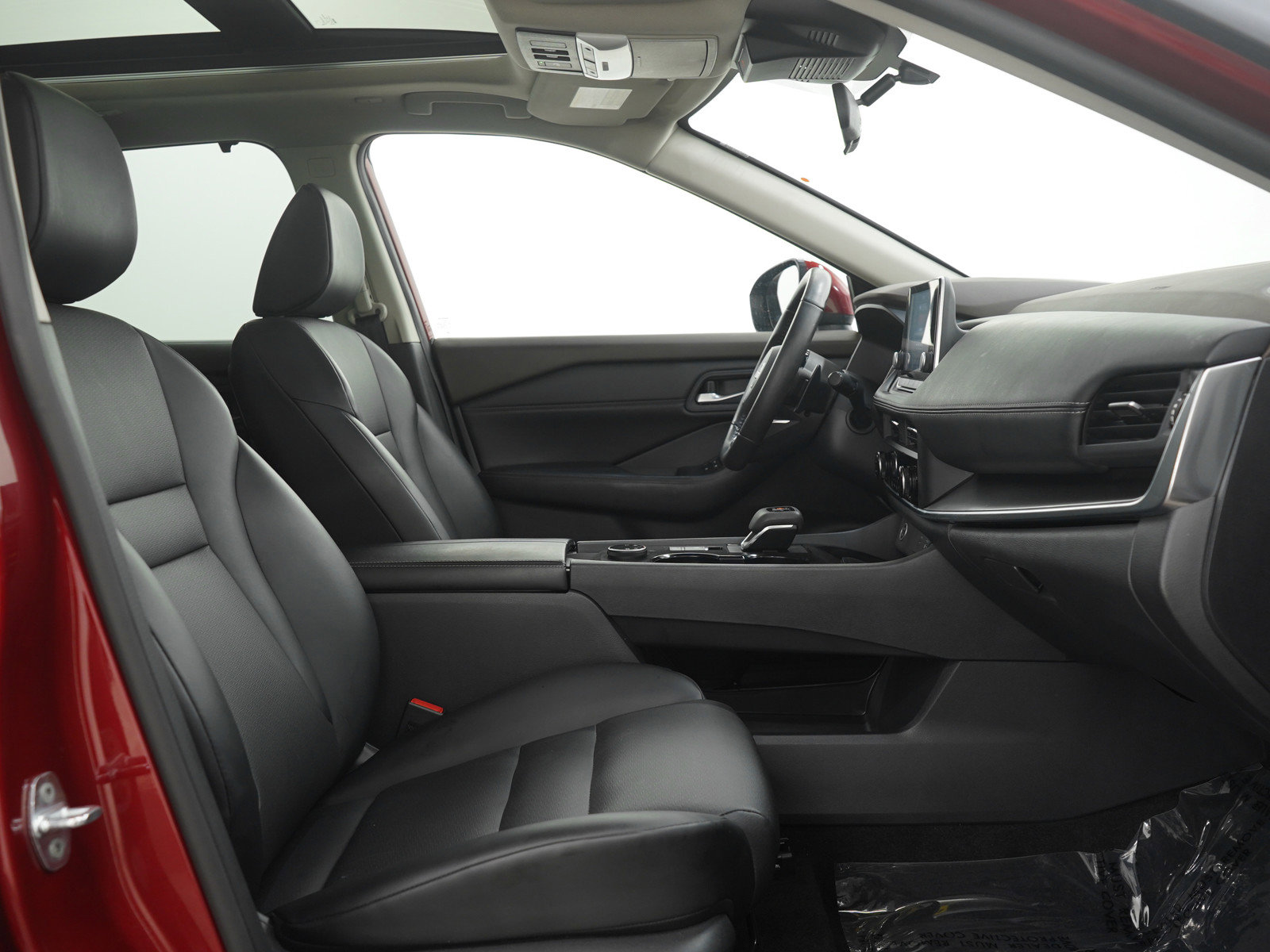 Used 2023 Nissan Rogue SV w/ SV Premium B Package image 12