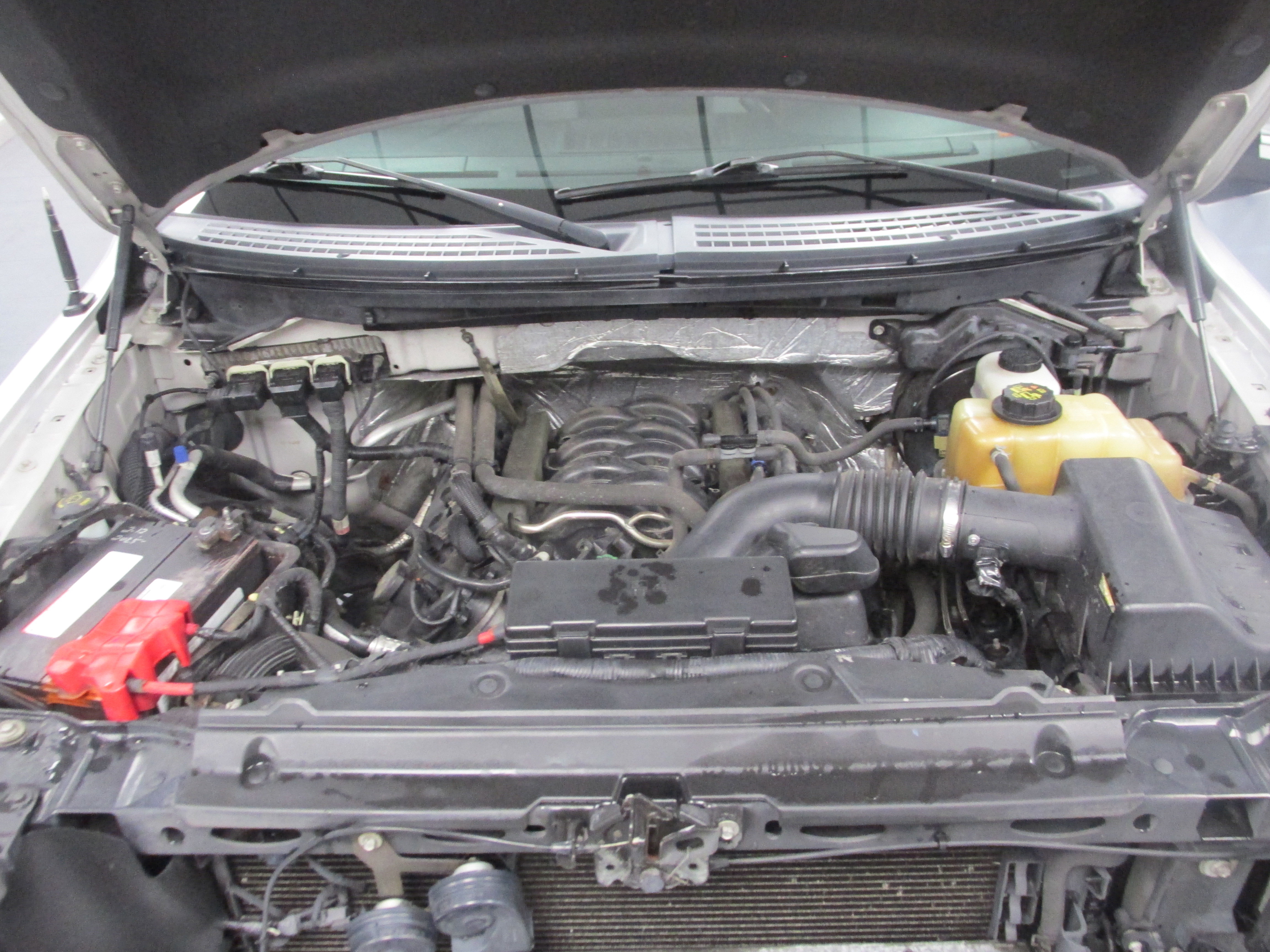 Used 2013 Ford F150 XLT w/ Mid Equipment Group AWD/4WD image 36