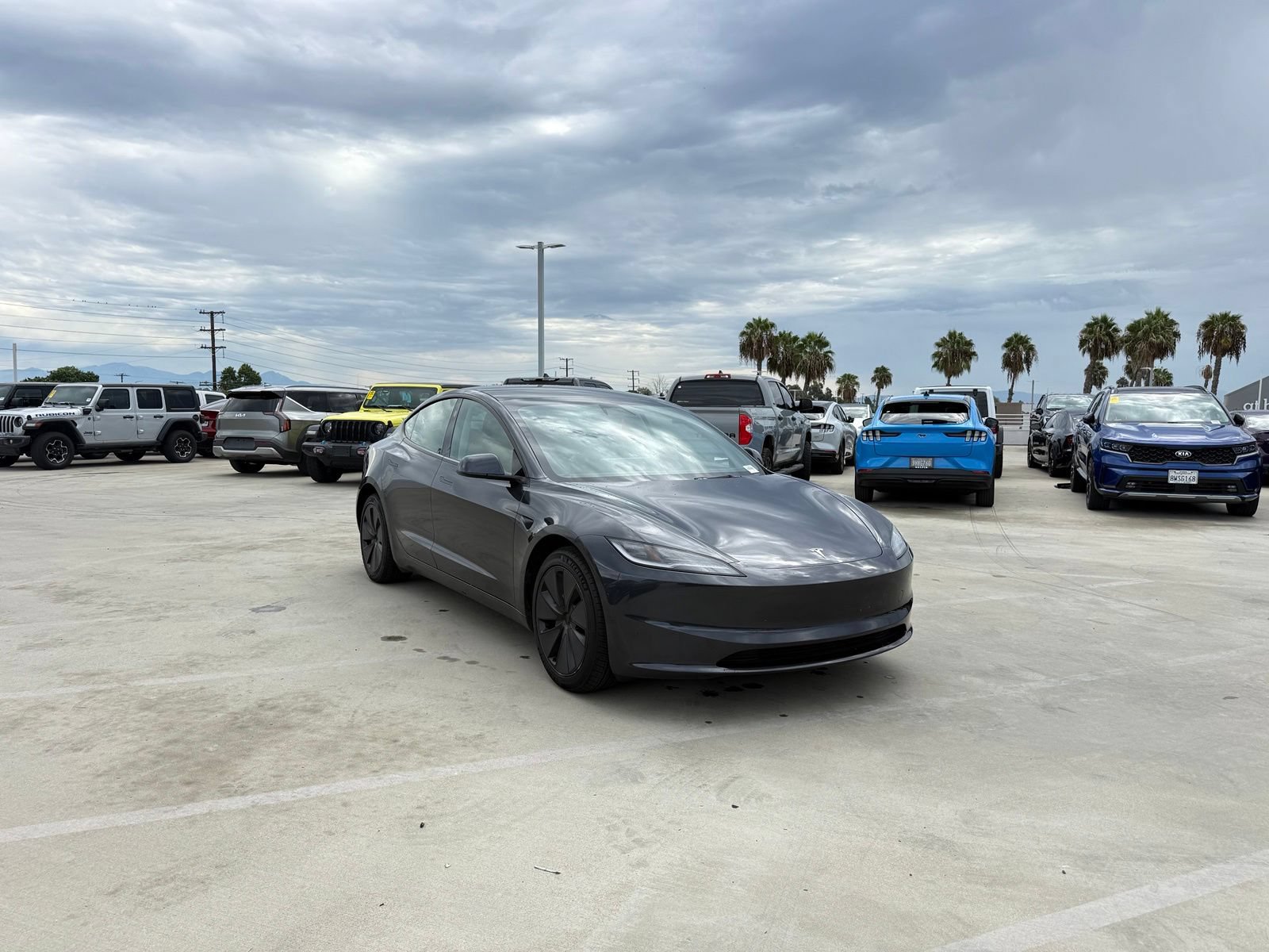 Used 2025 Tesla Model 3 RWD image 4