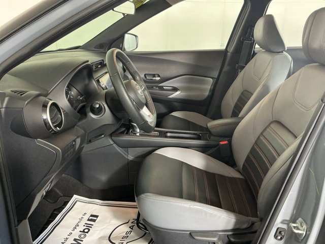 Used 2023 Nissan Kicks SR w/ SR Premium Package FWD image 14