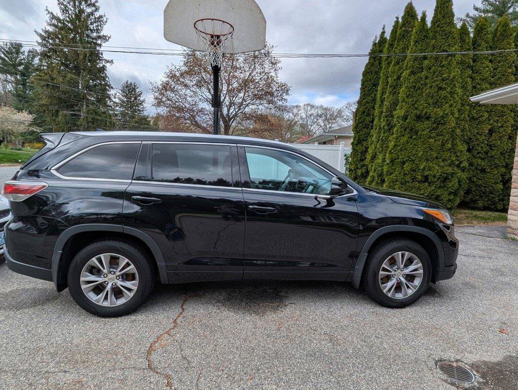 Used 2014 Toyota Highlander XLE