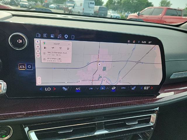 Used 2025 Chevrolet Traverse Z71 w/ Driver Confidence Package AWD/4WD image 21
