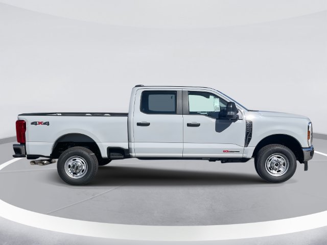 New 2026 Ford F350 XL w/ XL Chrome Package AWD/4WD image 3