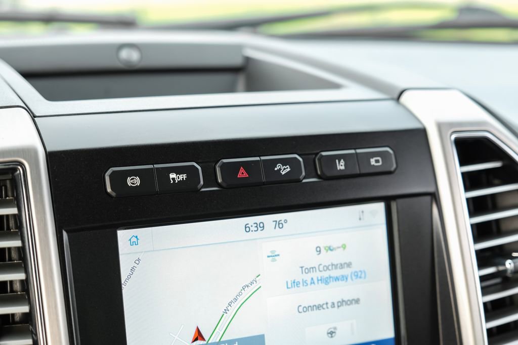 Used 2021 Ford F250 Platinum w/ FX4 Off-Road Package image 29