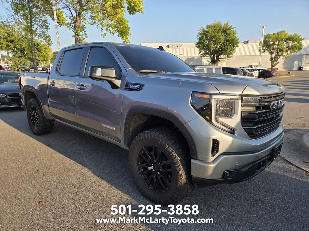 Used 2025 GMC Sierra 1500 Elevation w/ Elevation Premium Package AWD/4WD image 3