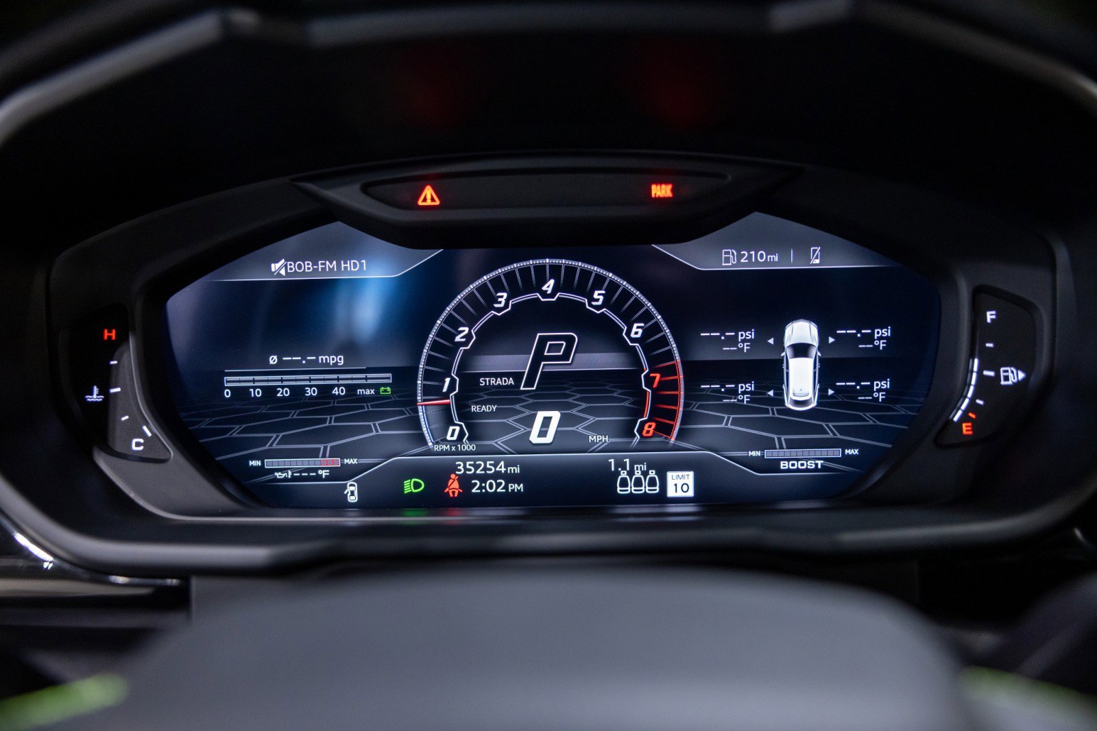 Used 2022 Lamborghini Urus image 39