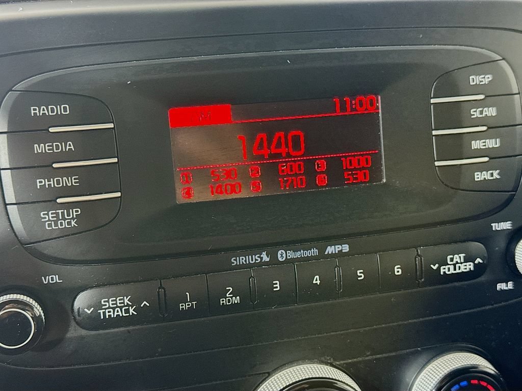 Used 2016 Kia Soul FWD image 15